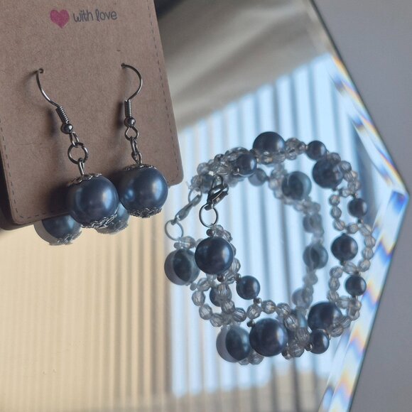 handmade blue faux pearl set (earrings and bracelet) - Picture 3 of 6